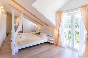 Hedera Estate, Villa Hedera X