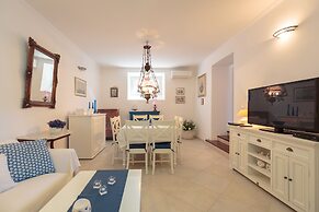 Hedera Estate, Villa Hedera XI