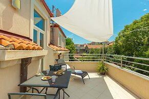 Hedera Estate, Hedera A1