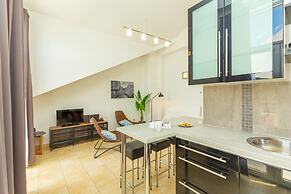 Hedera Estate, Hedera A1