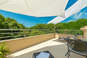 Hedera Estate, Hedera A1