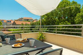 Hedera Estate, Hedera A1