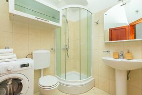 Hedera Estate, Hedera A1