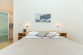 Hedera Estate, Hedera A1