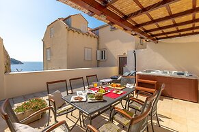 Hedera Estate, Hedera A19