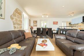 Hedera Estate, Hedera A19