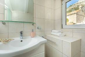 Hedera Estate, Hedera A19