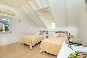 Hedera Estate, Hedera A19