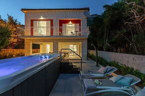 Hedera Estate, Villa Hedera V