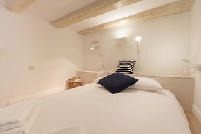 Hedera Estate, Hedera A4