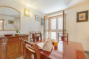 Hedera Estate, Hedera A17