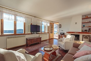 Hedera Estate, Hedera A17