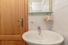 Hedera Estate, Hedera A17