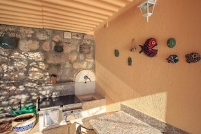 Hedera Estate, Hedera A17