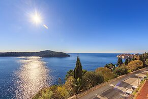 Hedera Estate, Hedera A17