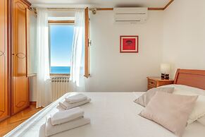 Hedera Estate, Hedera A17