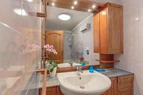 Hedera Estate, Hedera A17