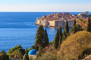 Hedera Estate, Hedera A17