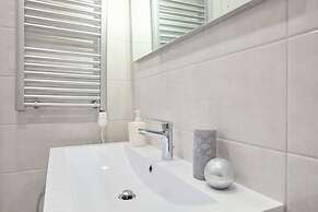 Hedera Estate, Hedera A10