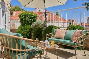 Hedera Estate, Hedera A10