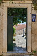 Hedera Estate, Hedera A10