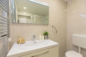 Hedera Estate, Hedera A10