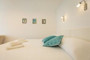 Hedera Estate, Hedera A10