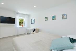 Hedera Estate, Hedera A10