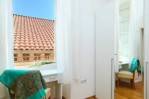 Hedera Estate, Hedera A34