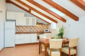 Hedera Estate, Hedera A34