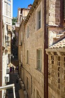 Hedera Estate, Hedera A34