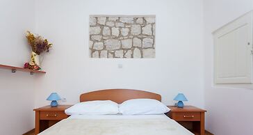 Hedera Estate, Hedera A34