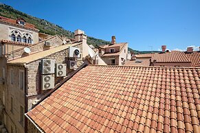 Hedera Estate, Hedera A34