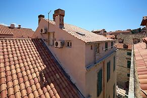 Hedera Estate, Hedera A34