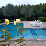 Urla Begonvil Pansiyon