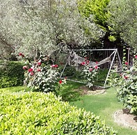 Urla Begonvil Pansiyon