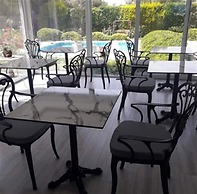 Urla Begonvil Pansiyon