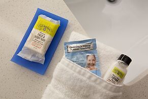 Holiday Inn Express And Suites Fayetteville South by IHG