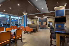 Holiday Inn Express And Suites Fayetteville South by IHG