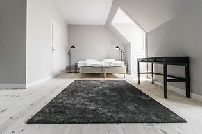 Apartment with Private Terrace