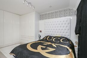 Platinum Apart Hotel