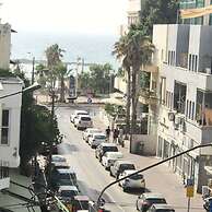 2 Bedroom Apartment with Hot Tub Facing Bograshov Beach