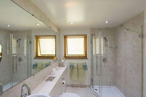 Villa Thespina on the Beach