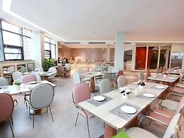 Mercure Wuhan Yangluo