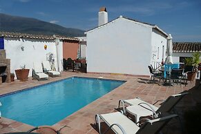 Casa Mundo - 16th-century Country House With 21 m² Pool, Barbecue - An