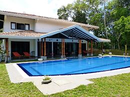 Tropical Dream Villa