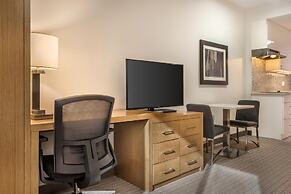 Executive Residency by Best Western Calgary City View North