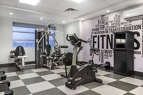 Executive Residency by Best Western Calgary City View North