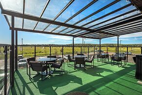 Executive Residency by Best Western Calgary City View North