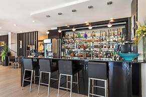 Executive Residency by Best Western Calgary City View North